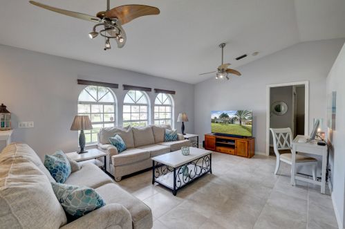 2882 Pace Dr, Fort Pierce, FL 34984-6219