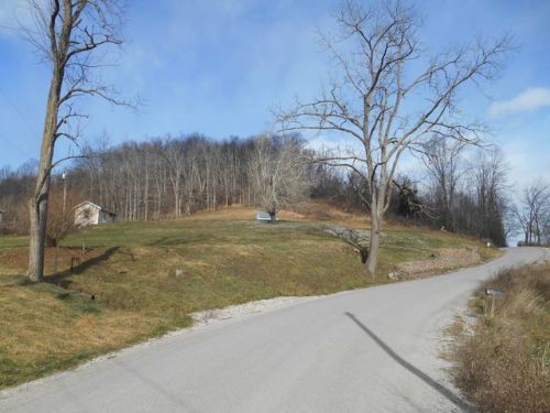 69 Riddle Hill Rd, Auburn, WV 26325-8020