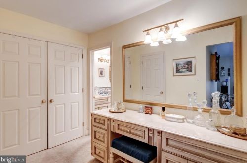 26 Manchester Ct, Berwyn PA  19312-1863 exterior