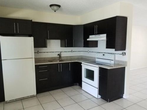 2710 Ponce De Leon Blvd, Delray Beach FL  33445-5884 exterior