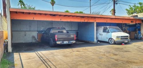 7217 Lemp Ave, North Hollywood, CA 91605-3947