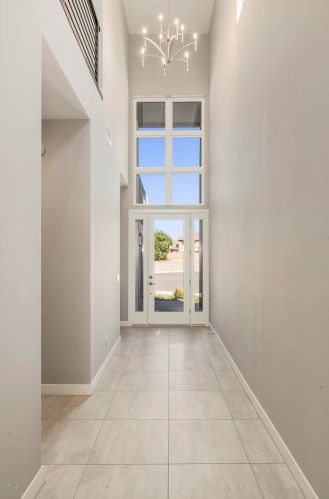 2895 Sandstone Ct, Gilbert, AZ 85295