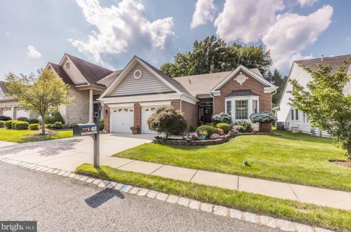 43 Valentine Dr, Boothwyn, PA 19060-1322