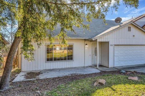 18413 Park Point Ct, Middletown, CA 95467-8287