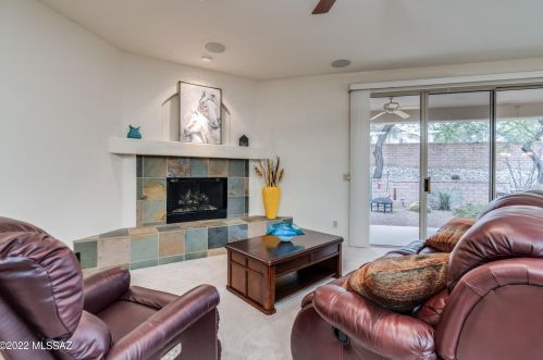 7307 Vactor Ranch Trl, Tucson, AZ 85715-3253