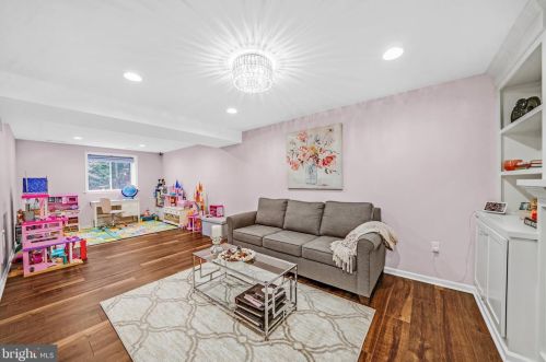 503 Pennock Ave, Kennett Sq PA  19348-1813 exterior