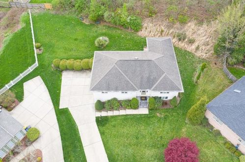 2028 Fortune Ct, Bridgeville, PA 15017-3529