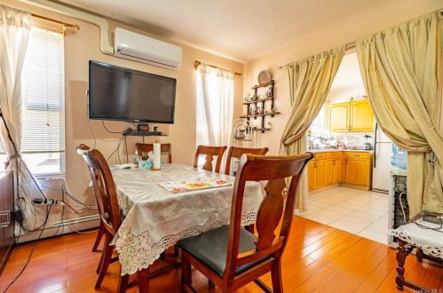 1847 Barnes Ave, Bronx NY  10462-3607 exterior