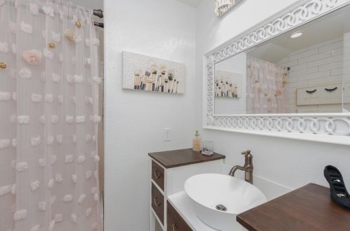 313 Collins St, Argyle TX  76226-2305 exterior