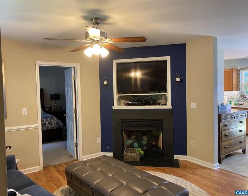 507 Jefferson Dr, Bybee VA  22963-2904 exterior