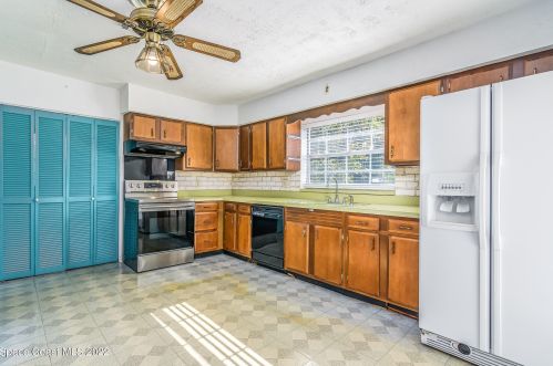 305 Island Beach Blvd, Merritt Island, FL 32952-5064