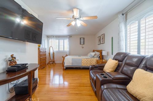 19406 Pricetown Ave, Long Beach CA  90746-2680 exterior