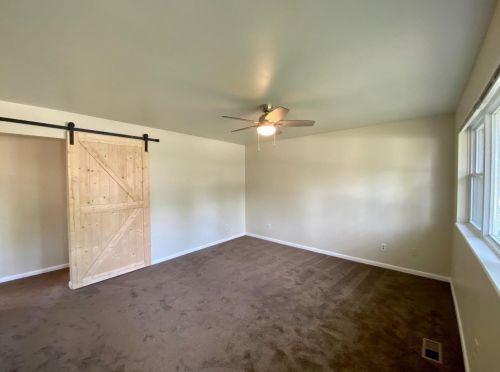 629 Crestview Dr, Liberty Township, OH 45036