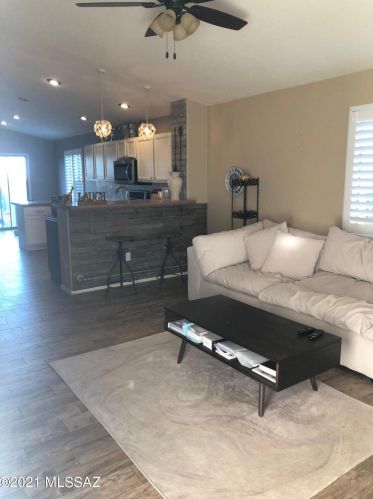 6366 Wheaton Dr, Tucson, AZ 85747-5930