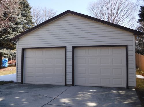 1605 18th St, Manitowoc, WI 54220-6001