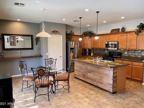8717 Toronto Way, Tolleson, AZ 85353-9016