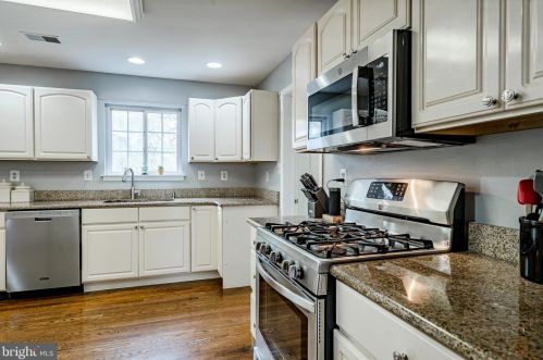 1048 Ryans Run, Boothwyn PA  19060-4411 exterior