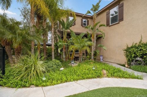28030 Gibraltar Ln, Santa Clarita CA  91384-4548 exterior