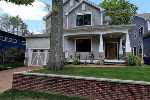406 Blackstone Blvd, Providence, RI 02906-4932