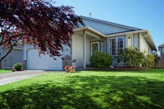 11706 172nd St, Puyallup, WA 98374-9132