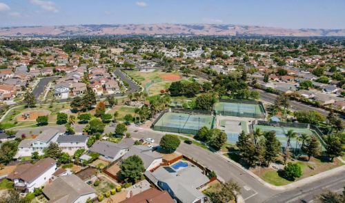 32225 Jean Dr, Union City CA  94587-5503 exterior