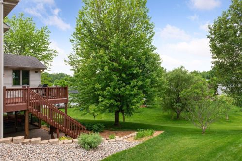 1888 White Oak Dr, Chaska MN  55318-2878 exterior