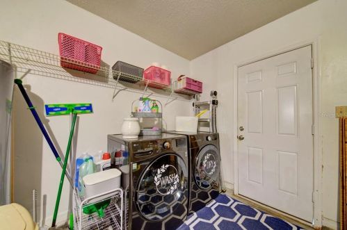 3424 Fox Holw Dr, Orlando FL 32829-8781 exterior