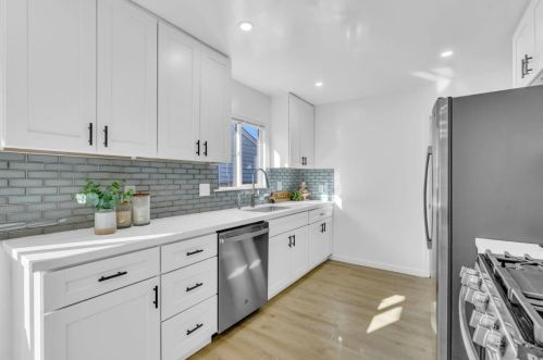 2513 Lessley Ave, Hayward CA  94546-6427 exterior