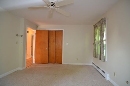 46 Peach Hl Ave, North Providence RI  02911-1924 exterior