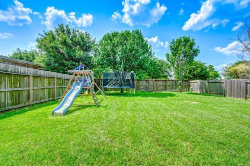 3810 Cloudbluff Ln, Richmond TX  77469-4117 exterior