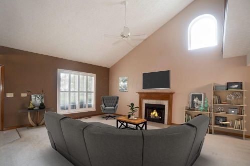 3391 Brook Spring Dr, Darbydale, OH 43123-4868