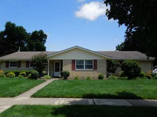 425 Shaftsbury Rd, Troy, OH 45373-1443
