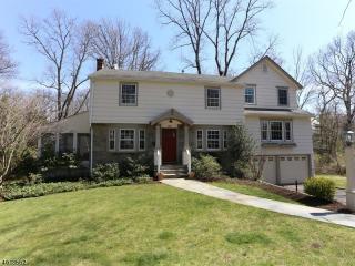 102 Coleman Ave, Chatham Township, NJ 07928-2615