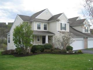 2365 Hollow View Dr, Easton, PA 18040-7564