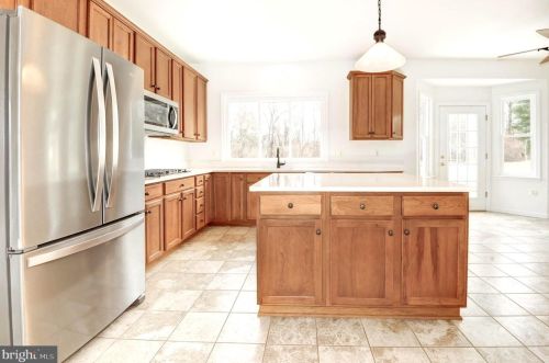 14340 Milltown Rd, Lovettsville VA  20180-3316 exterior