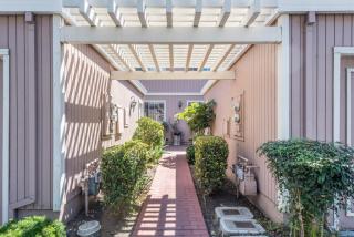 1865 Shirley Dr, Benicia, CA 94510-2669