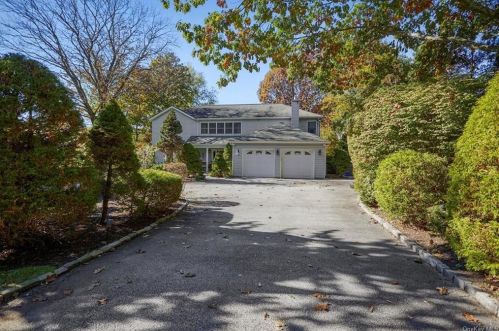 38 Hilltop Ln, Thornwood, NY 10594-1816