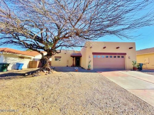 5372 Highland Shadows Dr, Sierra Vista, AZ 85635-8238