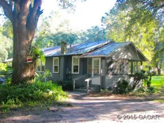 252 Church Ave, Micanopy, FL 32667-4146