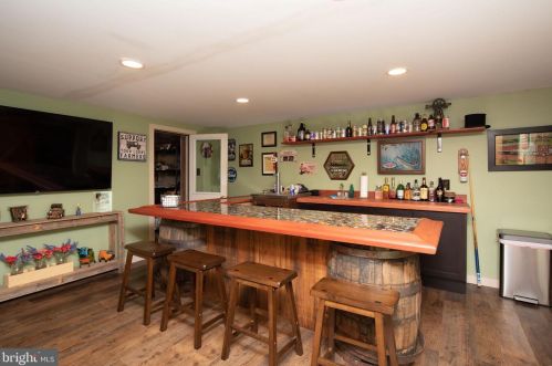 126 Dark Hollow Rd, Pipersville PA  18947-9369 exterior