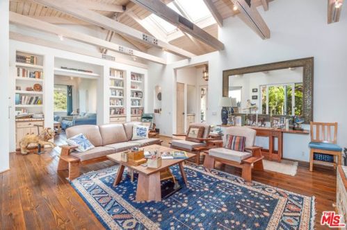 20333 Reigate Rd, Topanga, CA 90290-3338