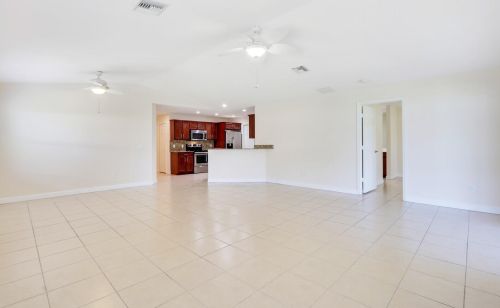116 Camino Del Rio, Fort Pierce FL  34952-2375 exterior