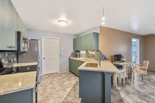 187 Camino Del Rio, Fort Pierce FL  34952-7931 exterior