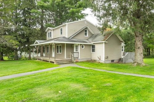 75 Sackett Lake Rd, Monticello NY  12701-4514 exterior
