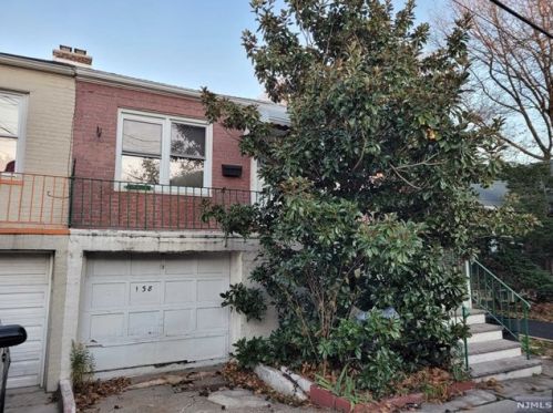 138 Mark Pl, North Bergen, NJ 07047-6105