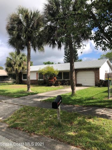 2100 Lance Blvd, Cocoa, FL 32926-4471