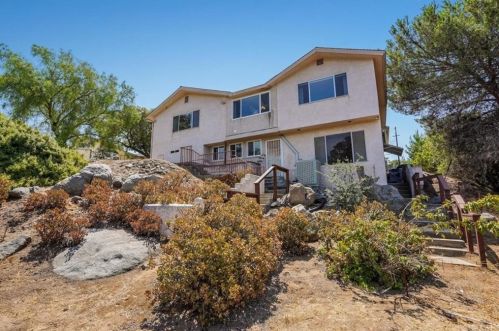 4704 Mayapan Dr, La Mesa CA  91941-7149 exterior