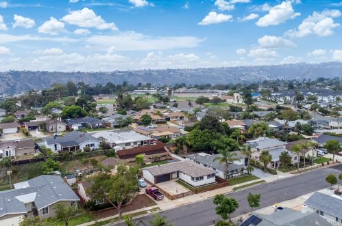 4304 Quapaw Ave, San Diego CA 92117-4525 exterior