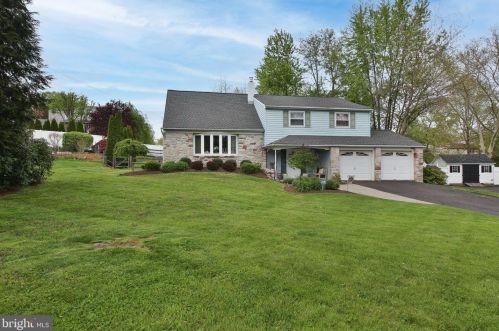 8 Plymouth Ln, Yardley, PA 19067-2706