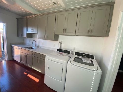 1001 Furlong St, Belmont CA  94002-2807 exterior